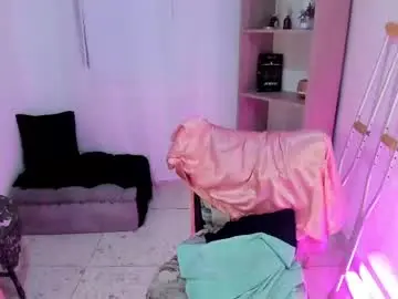 Mia_santoro  live sex cam