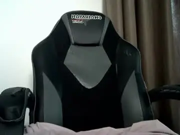 Mommy_di  live sex cam