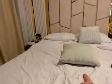 Victoriamilf4u  live sex cam