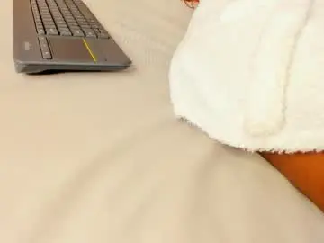 Alika_brown_  live sex cam