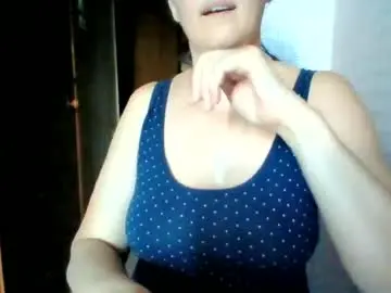 Awesomeladyy  live sex cam