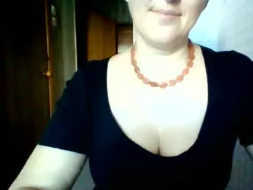 Awesomeladyy  live sex cam