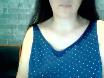 Awesomeladyy  live sex cam