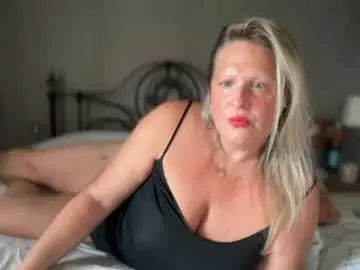 British_bella  live sex cam