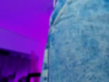 Imemilyrose  live sex cam