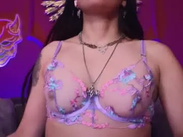 Julieta_russell  live sex cam