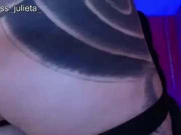 Julieta_russell  live sex cam