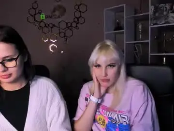 Lady_sexyboom  live sex cam