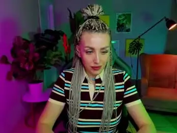 Monicariley  live sex cam
