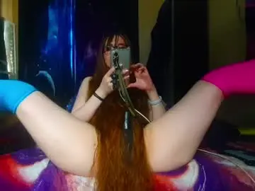 Moon_shy  live sex cam