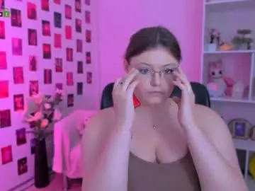 Nika_pearl  live sex cam