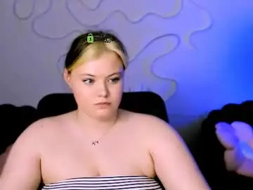 Nika_pearl  live sex cam