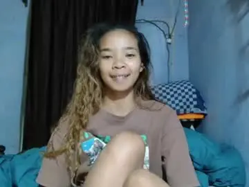 Roxanne_98  live sex cam