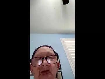 Sunnyside33  live sex cam