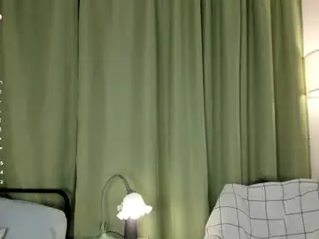 Tilliecristello  live sex cam