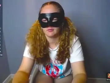 Bubbblegum  live sex cam