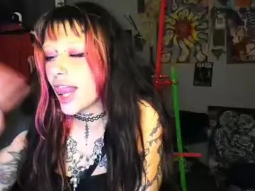 Insunnity666  live sex cam