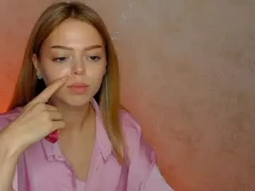 La_kira  live sex cam