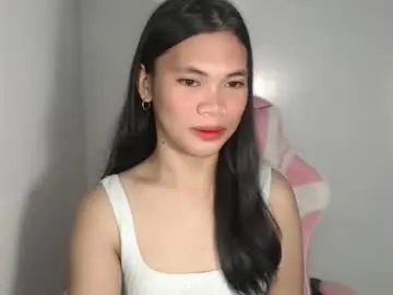 Petite_pauline  live sex cam