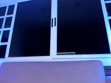 Reiayanamy  live sex cam