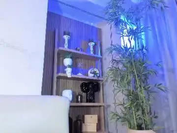 Reiayanamy  live sex cam
