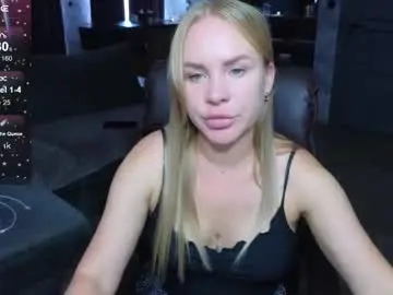 S_trawberr_y  live sex cam