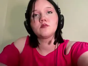 Ulrikelamphier  live sex cam