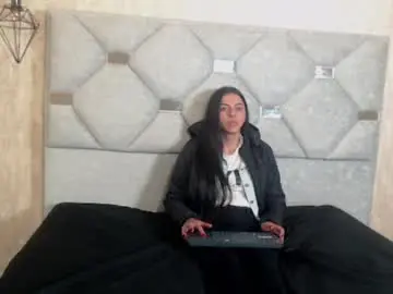 Valeriamoon_3101  live sex cam