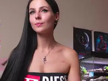 Yaraliebe  live sex cam