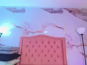 Alyathompson  live sex cam