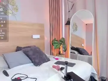 Ateneaa_lux  live sex cam