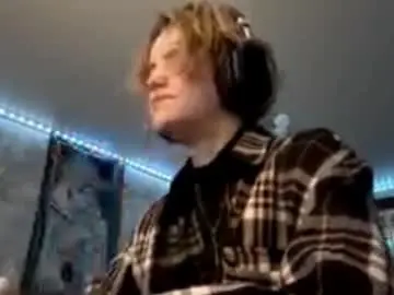 Deaneacedo  live sex cam