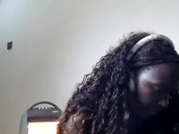 Ebony_lilly32  live sex cam
