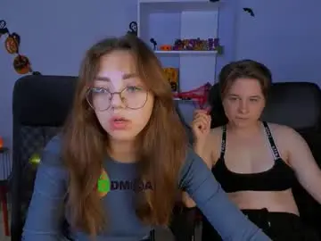 Jaklin_meow  live sex cam