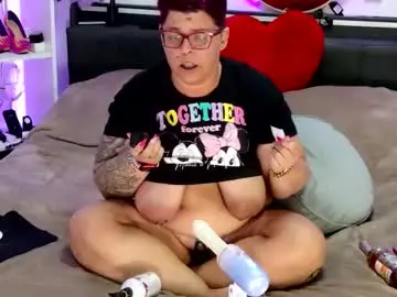 Lexi2810  live sex cam