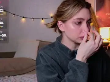 Milenalueuur  live sex cam