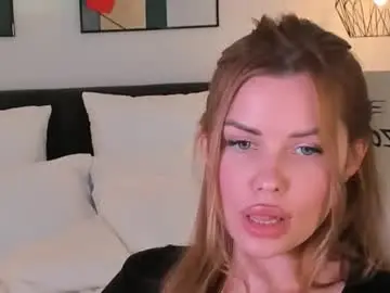 Roxy_wet  live sex cam