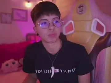 Tommy_blue1  live sex cam