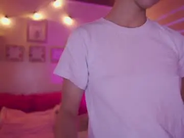 Tommy_blue1  live sex cam