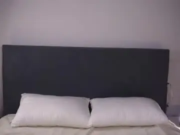 Jenicolflesh  live sex cam