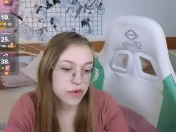 Layriantavee  live sex cam