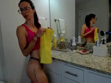 Lexieafterdark  live sex cam