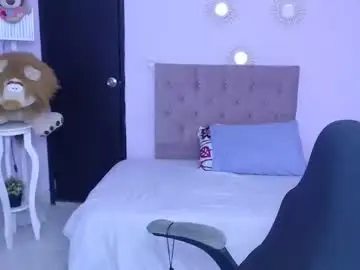 Mature_martina_  live sex cam