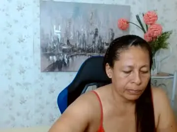 Mature_martina_  live sex cam