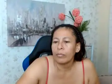 Mature_martina_  live sex cam