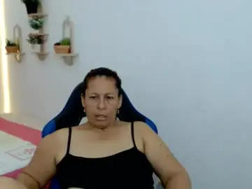 Mature_martina_  live sex cam