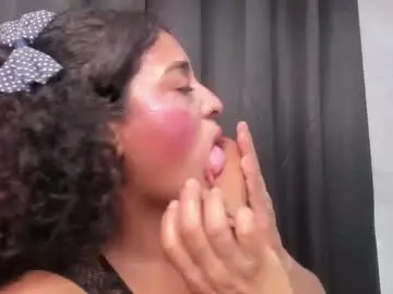 Pervert_extrabigboobs  live sex cam