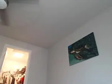 Uniqueme22  live sex cam