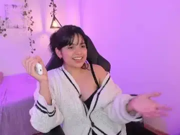 Yurii_petite  live sex cam