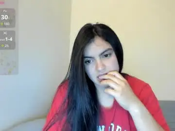 Aria_blackmoon  live sex cam